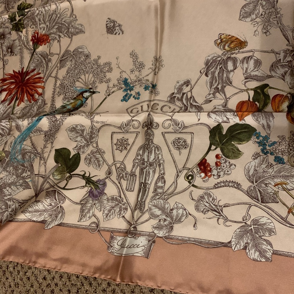 Gucci silk scarf